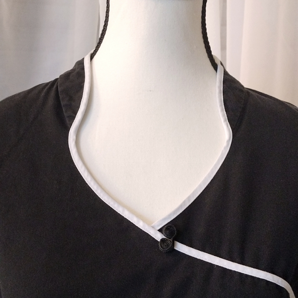 ⚜️ Dickies Mandarin Collar Scrub Top - Picture 2 of 13
